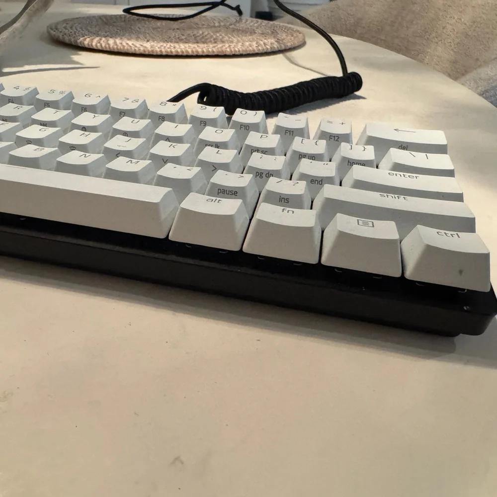 Razer Huntsman Mini White Gaming Keyboard 60%.